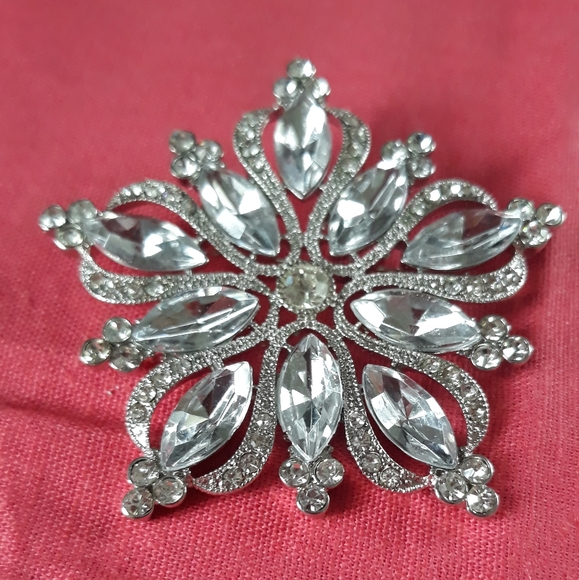 ❤❤ PIN BROOCH - Picture 3 of 7